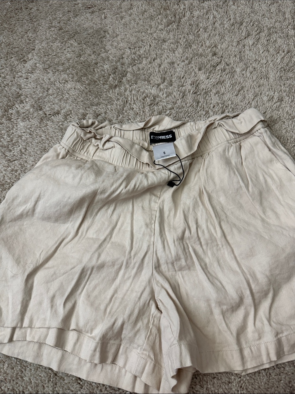 Express Women's Cream Elastic-Waist Casual Shorts Sz S